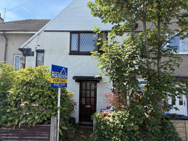 House for sale in Hawes Side, Blackpool