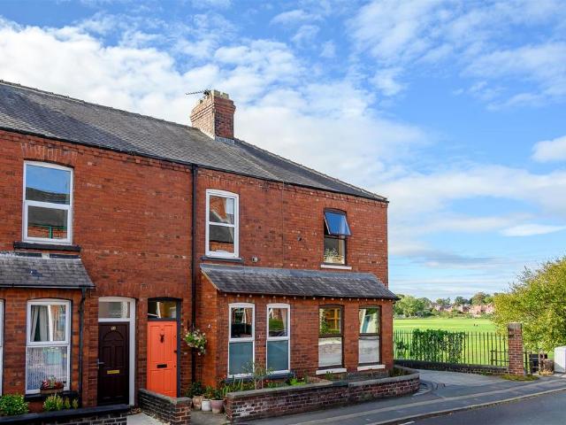House for sale in High Field, York