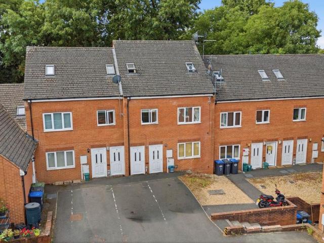 House for sale in New Bilton, Warwickshire