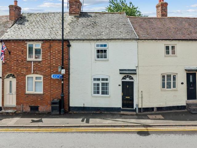 House for sale in Crookhill, Worcestershire