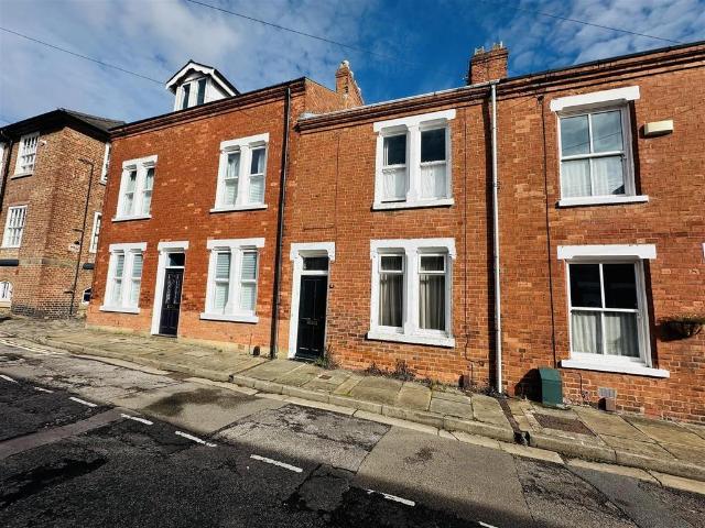 House for sale in High Field, York