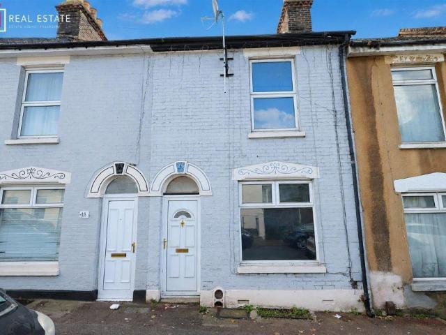 House for sale in Luton, Chatham