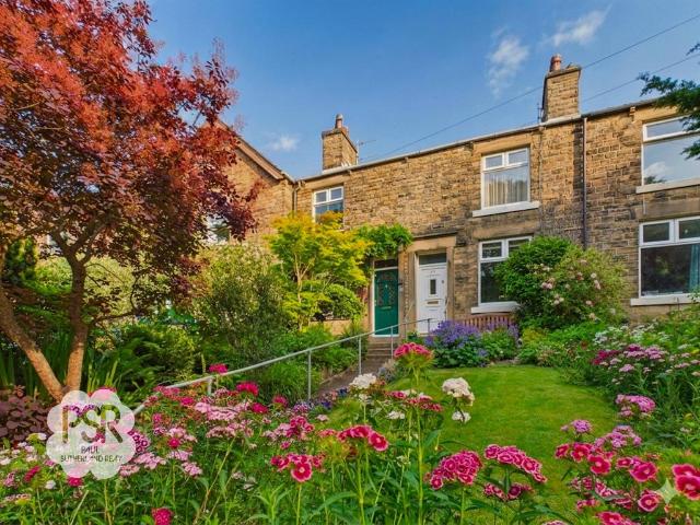 House for sale in Charlesworth, East Midlands