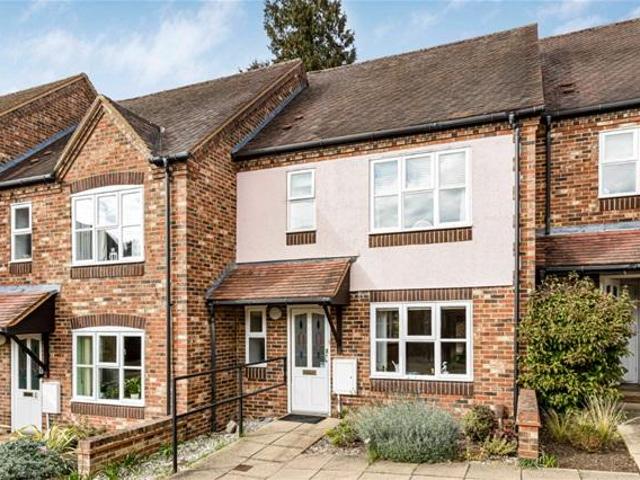 House for sale in Roundwood, St Albans