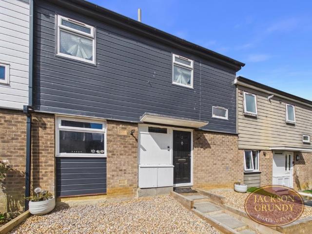 House for sale in Thorplands, Northampton