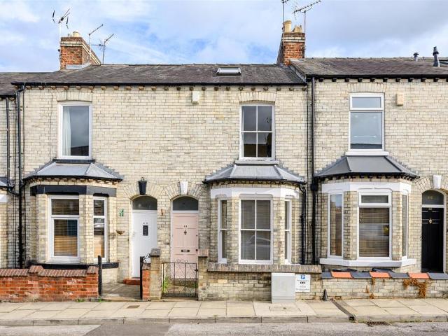 House for sale in Scarcroft, York