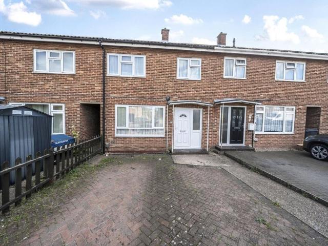 House for sale in Houghton Regis, Central Bedfordshire