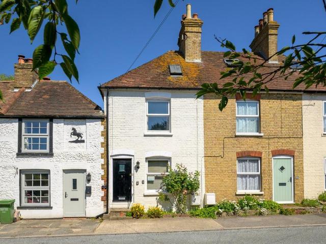 House for sale in Folkestone, Etchinghill