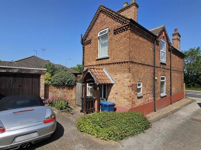 House for sale in Harlequin, Barton In Fabis