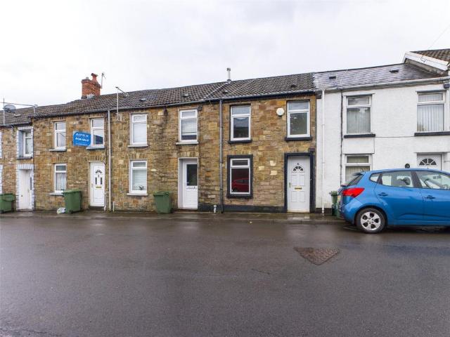 House for sale in Robertstown, Trecynon