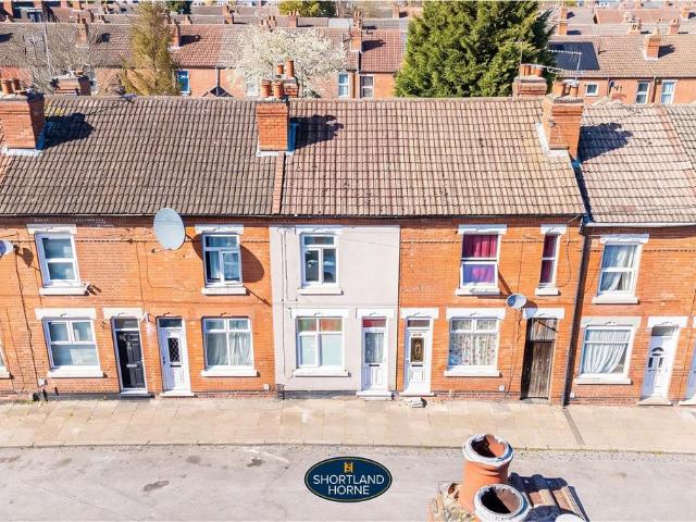 House for sale in Ball Hill, West Midlands