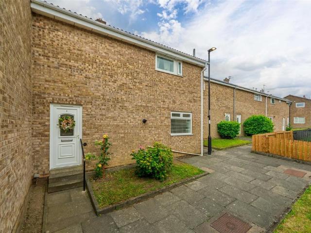 House for sale in Kenton, Tyne And Wear