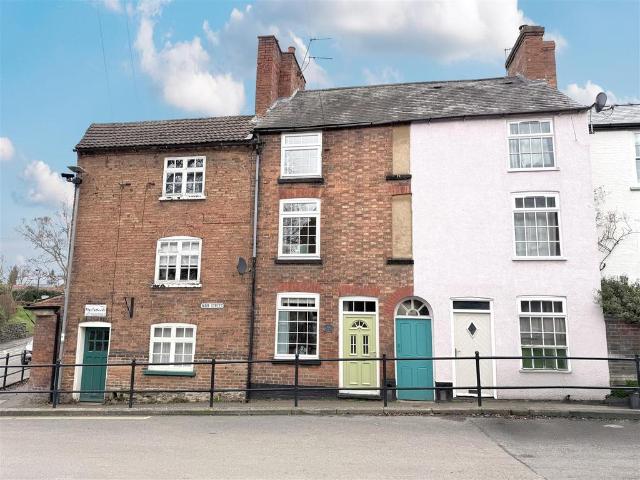 House for sale in Barton In Fabis, East Midlands