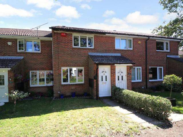 House for sale in Hedge End, Helford