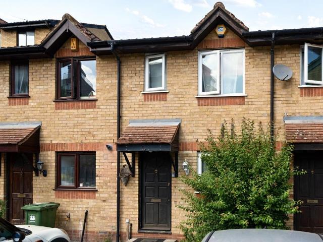 House for sale in London Borough of Lewisham, New Cross
