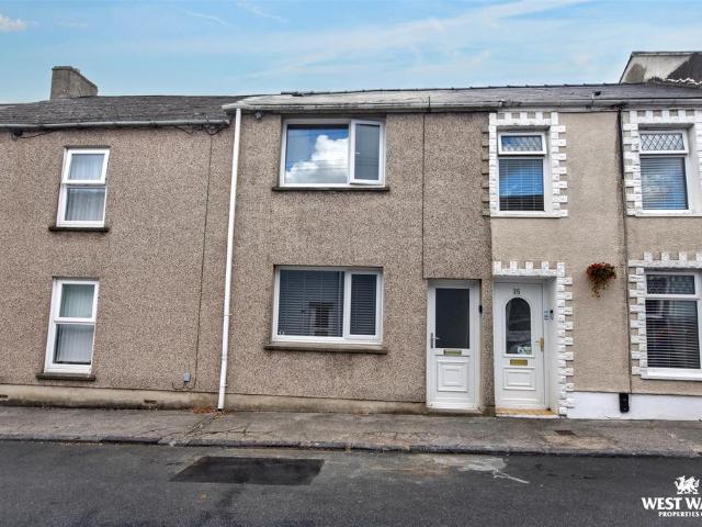 House for sale in Pembroke Dock, Wales