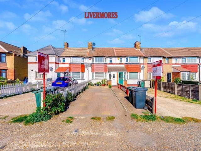 House for sale in Brooklands, Dartford