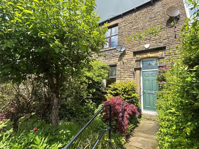 House for sale in Haugh Square, Burnedge