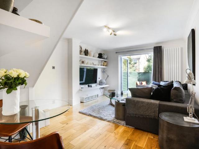 House for sale in Old Kent Road, Greater London