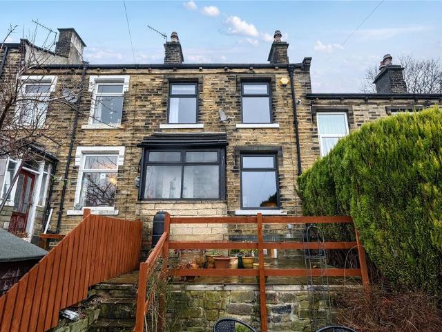 House for sale in Hill Top, Slaithwaite