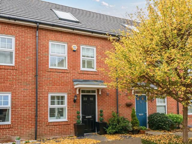 House for sale in Bromley Common, Greater London