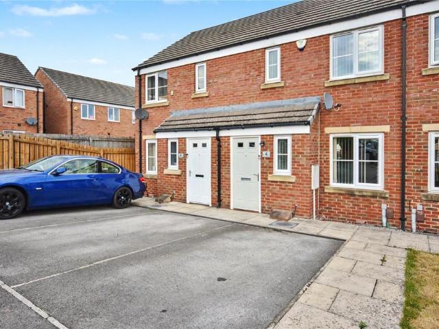 House for sale in Scholes, West Yorkshire