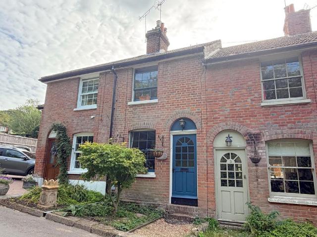 House for sale in Oad Street, Kent