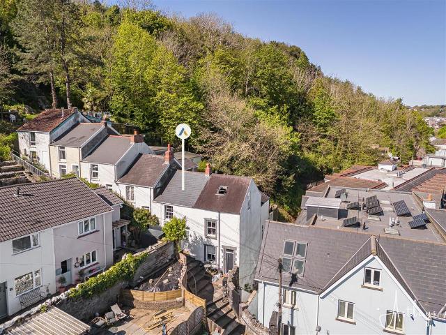 House for sale in Thistleboon, Mumbles ,the