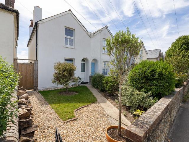 House for sale in Chichester, Littlecote