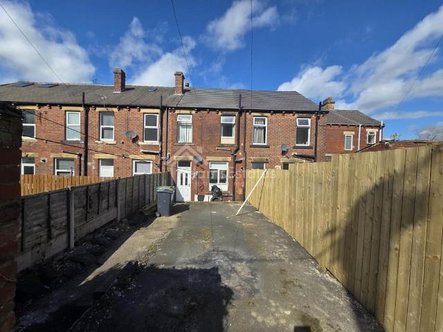 House for sale in Overthorpe, West Yorkshire