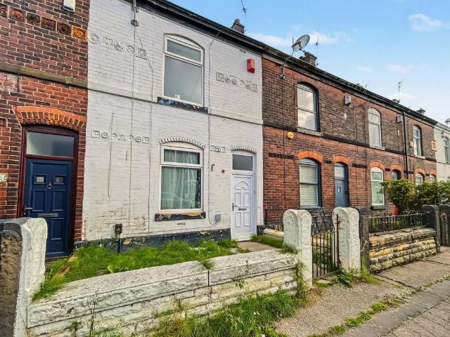 House for sale in Whitefield, Bury