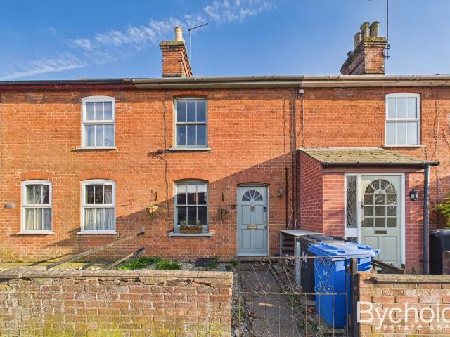 House for sale in Chelmondiston, Suffolk