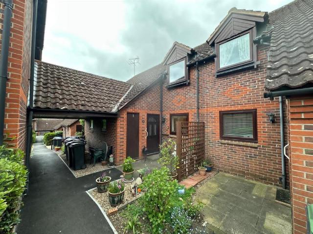 House for sale in Combs Ford, Bedingfield