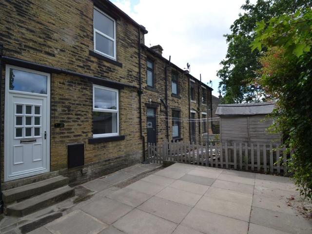 House for sale in Baildon, West Yorkshire