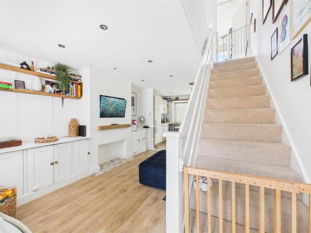 House for sale in Chichester, Littlecote