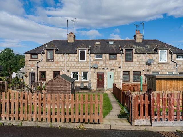 House for sale in Kemnay, Scotland