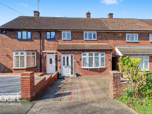 House for sale in Harold Hill, Greater London