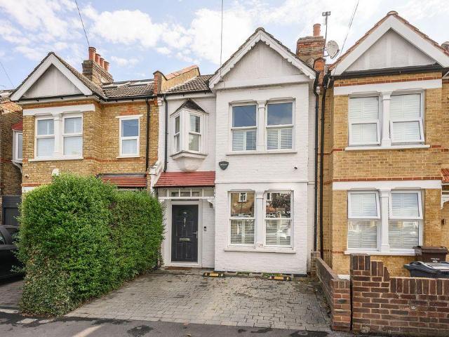 House for sale in London Borough of Merton, Raynes Park