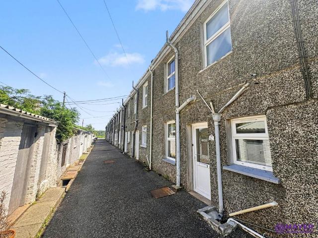 House for sale in Strode, Devon