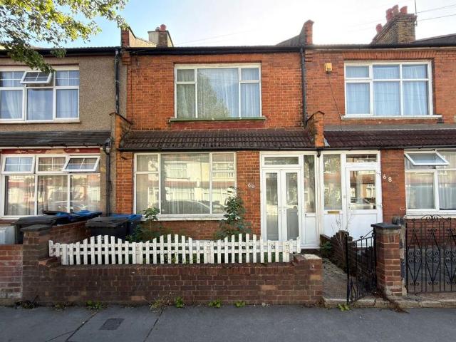 House for sale in London Borough of Croydon, Thornton Heath
