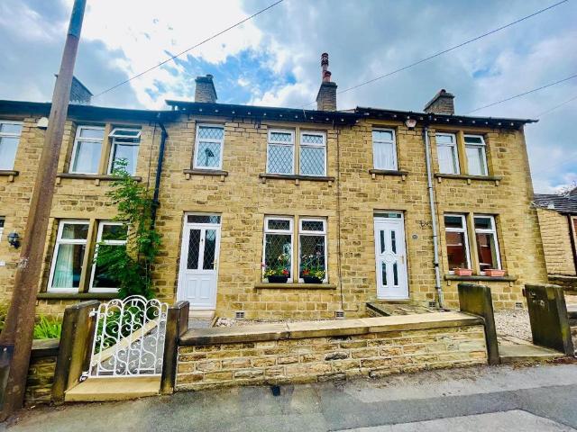 House for sale in Golcar, West Yorkshire