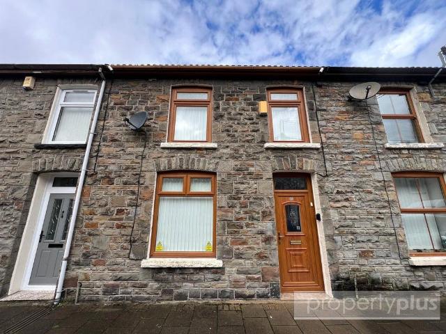 House for sale in Pentre, Cwmparc