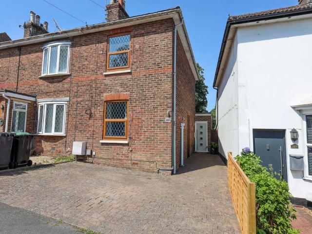 House for sale in World's End, Perryfields