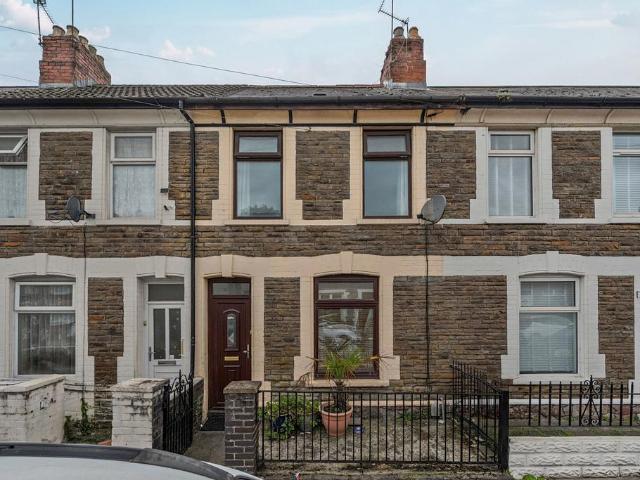 House for sale in Plasnewydd, Falcon Lodge