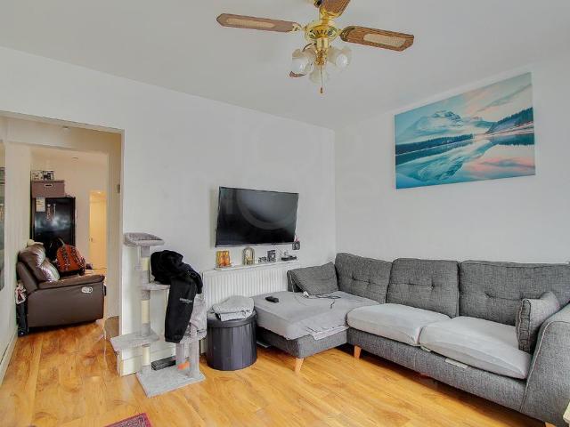 House for sale in London Borough of Croydon, Thornton Heath