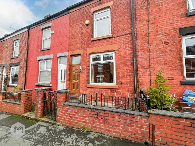 House for sale in Moses Gate, Lee Bank