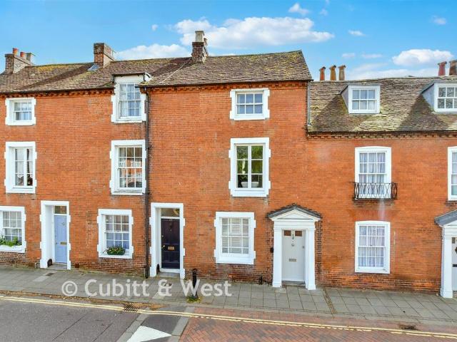 House for sale in Chichester, Littlecote