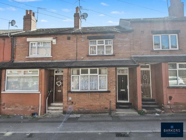 House for sale in Armley, West Yorkshire