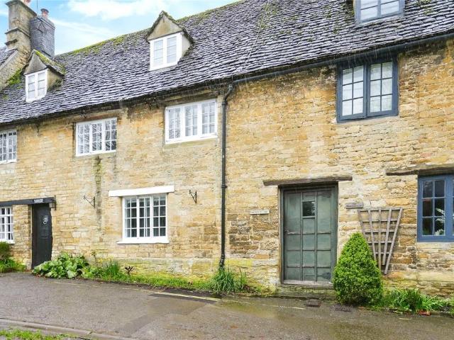 House for sale in Black Bourton, Oxfordshire
