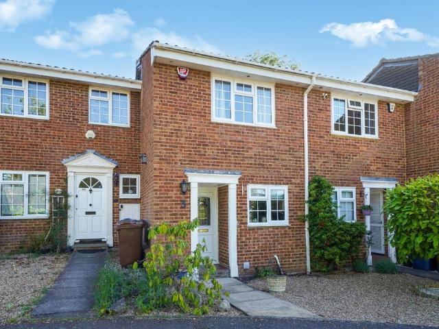 House for sale in Pinner, Greater London